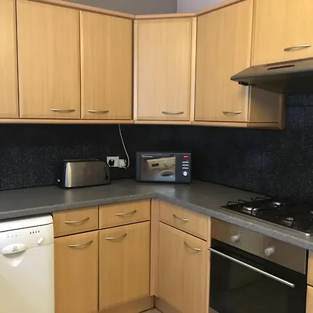 Sandys Contractor Rooms, Ramsden Street *
